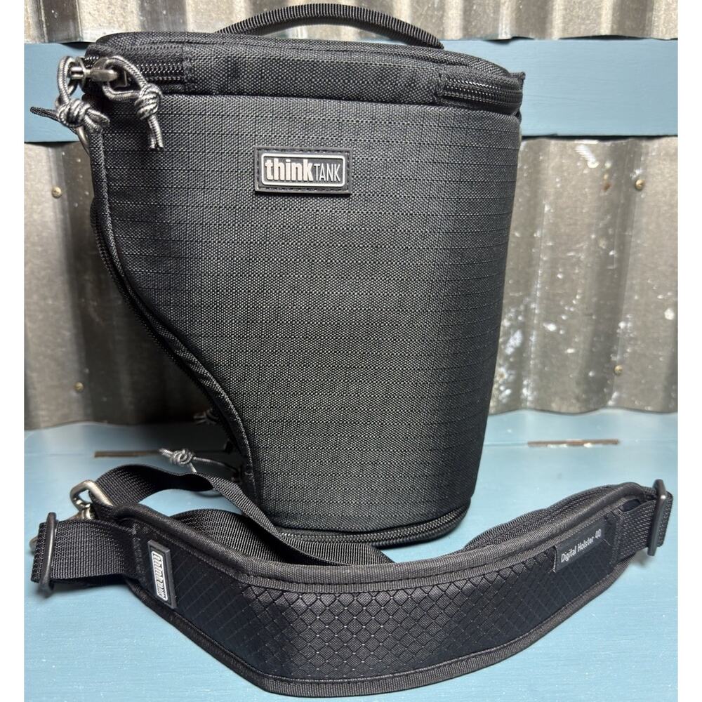 Think Tank Digital Holster 40 V2.0 Pro DSLR Camera Bag Expandable + Rain Cover